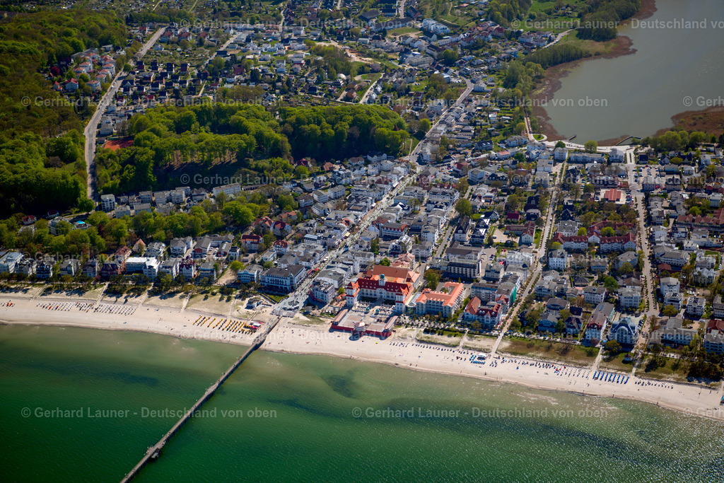 3801269 | BINZ 25.08.2016 Ufer der Ostsee in Binz auf der Insel Rügen in Mecklenburg-Vorpommern. // View of the shore of the Baltic Sea in Binz on the island Ruegen in Mecklenburg-West Pomerania. Foto: Gerhard Launer