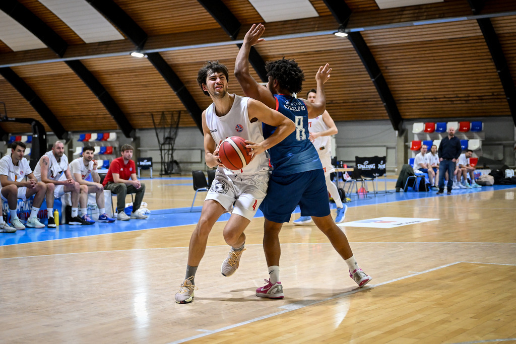 gml_035 | Fotos von Basketballspielen aus dem Raum NRW fotografiert von Gero Mueller-Laschet und Daniel Schaefer - Realisiert mit Pictrs.com