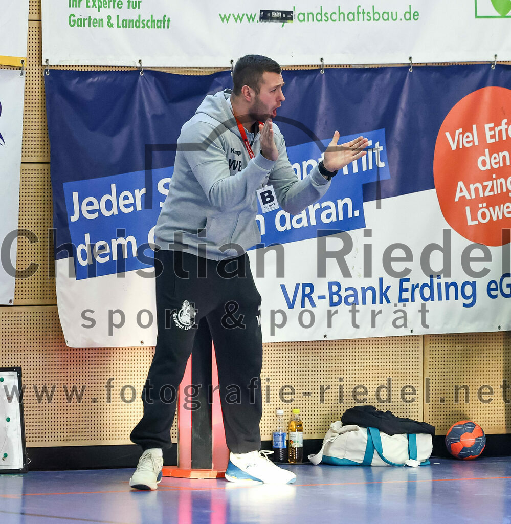 2022-12-17_047_SV_Anzing_gegen_TSV_Simbach | Anzing, Deutschland, 17.12.2022:
Handball, Bayernliga männliche A-Jugend 2022 / 2023, 9. Spieltag, SV Anzing gegen TSV Simbach, Endergebnis: 39:30

William Bobach (SV Anzing, #)

Foto: Christian Riedel / fotografie-riedel.net