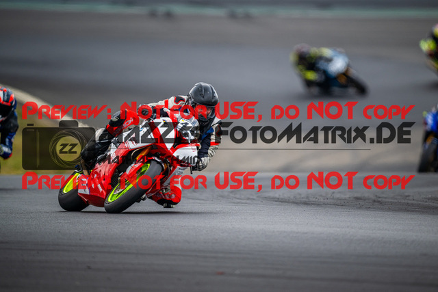 MaZZes_FotoMatrix_230719_5203 | WEISS