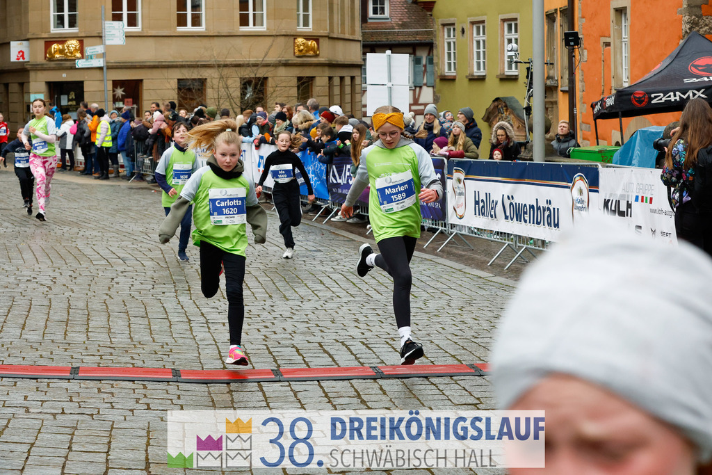 1700m Stadtwerke Jugendlauf | 3 Koenigslauf 2024 1700m Stadtwerke Jugendlauf - Realisiert mit Pictrs.com