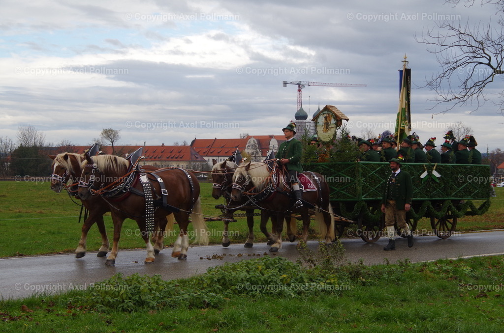 IMGP9714 | fotografiert von Axel PollmannLeonhardi Wallfahrt Benediktbeuern und Murnau, Fronleichnam, Fasching, Landschaft im Loisachtal und Benediktbeuern  - Realisiert mit Pictrs.com
