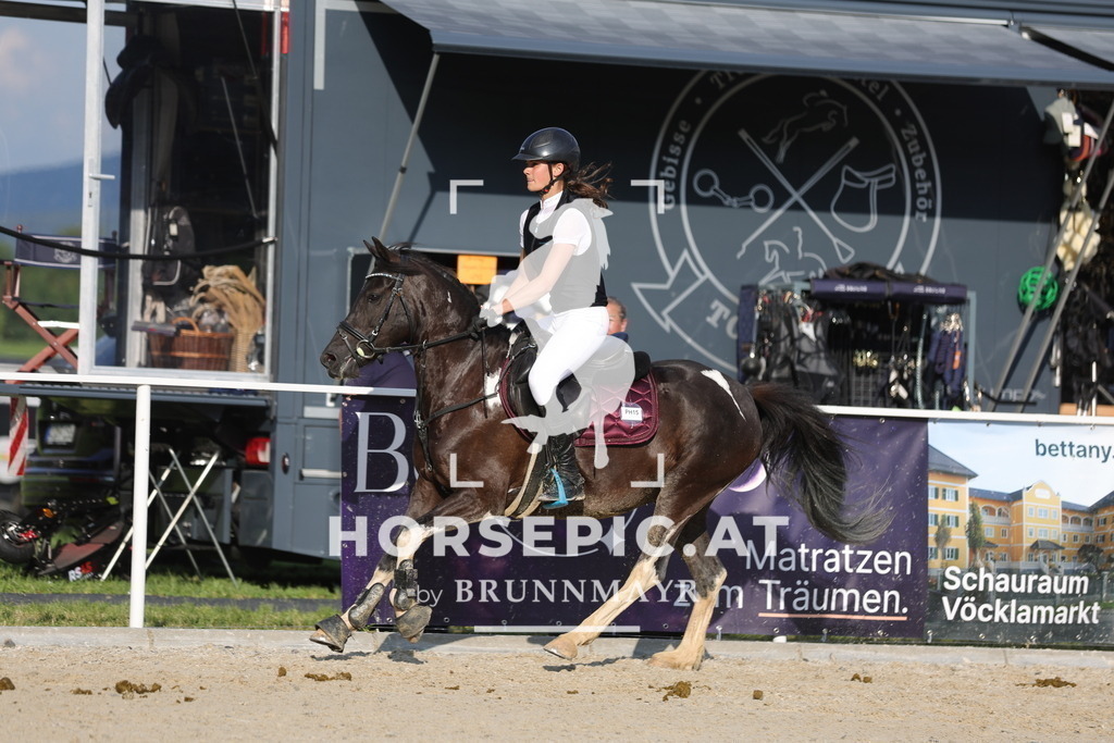 0P6A6538 | Willkommen bei Brunnmayr - Design & Fotografie – Ihrem Spezialisten für Reitturniere und Pferdeveranstaltungen in Oberösterreich, Salzburg und Bayern! Seit über 17 Jahren sind wir leidenschaftlich dabei.