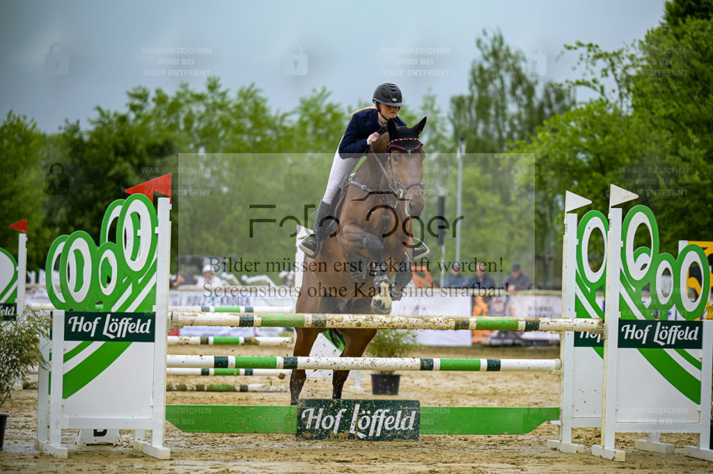Reitturnier Lienen | Entdecke hochwertige Reitturnierfotos von Foto Oger. Professionell, emotional und authentisch – jetzt Lieblingsmomente im Shop bestellen. - Realisiert mit Pictrs.com