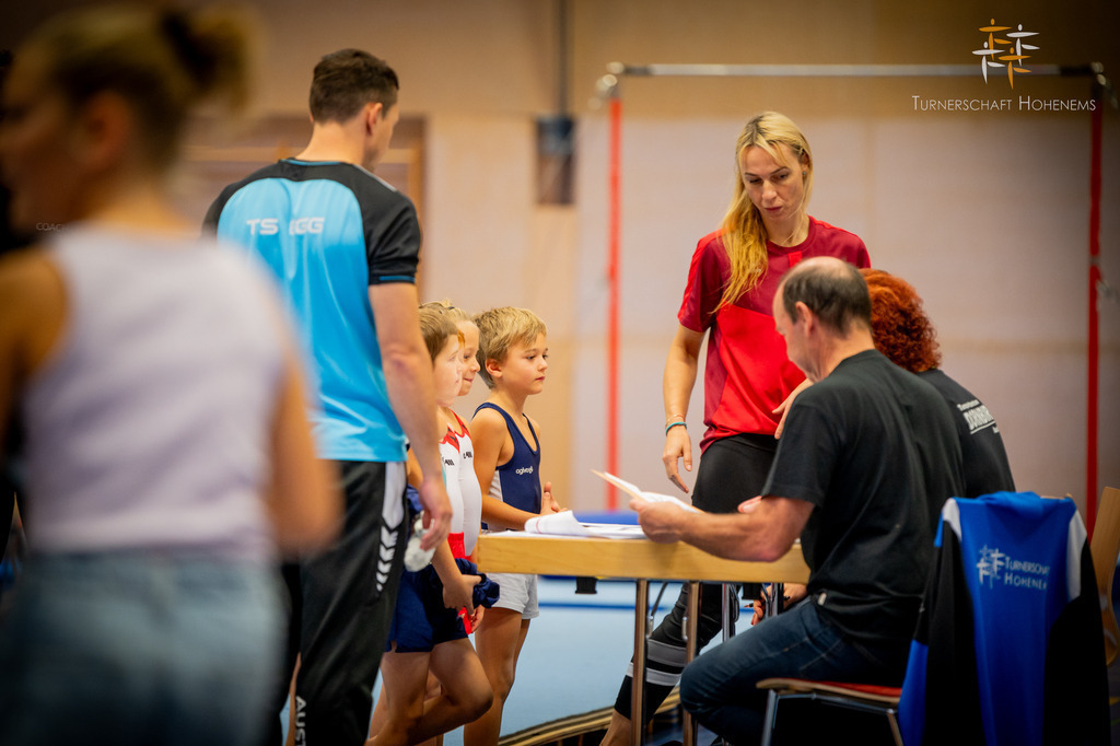 Promo-468 | "Fussifoto.com – Ihr Ansprechpartner für hochwertige Fotografie! Entdecken Sie kreative Bilder und professionelle Dienstleistungen. Kontaktieren Sie uns für Ihre Projekte!"