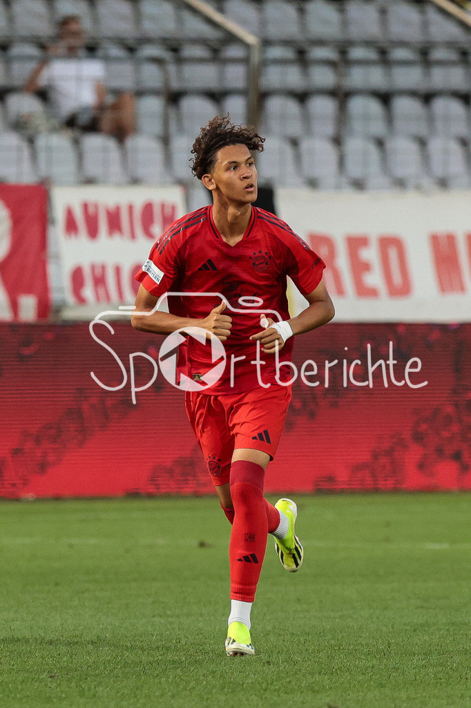 FC Bayern Amateure - SpVgg Ansbach | im Bild Jason ECKL (FCB #19) / Freisteller / Einzelfoto