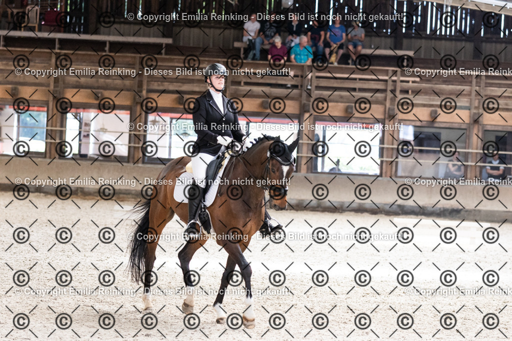 CL5A6108 | Emilia Reinking Fotografie - Realisiert mit Pictrs.com