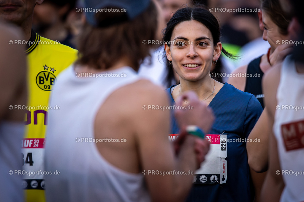 21. ASV Nachtlauf; Koeln, 08.05.24 | Impressionen vom 21. ASV Nachtlauf am 08.05.24 am Tanzbrunnen in Koeln. Foto: BEAUTIFUL SPORTS/Axel Kohring
