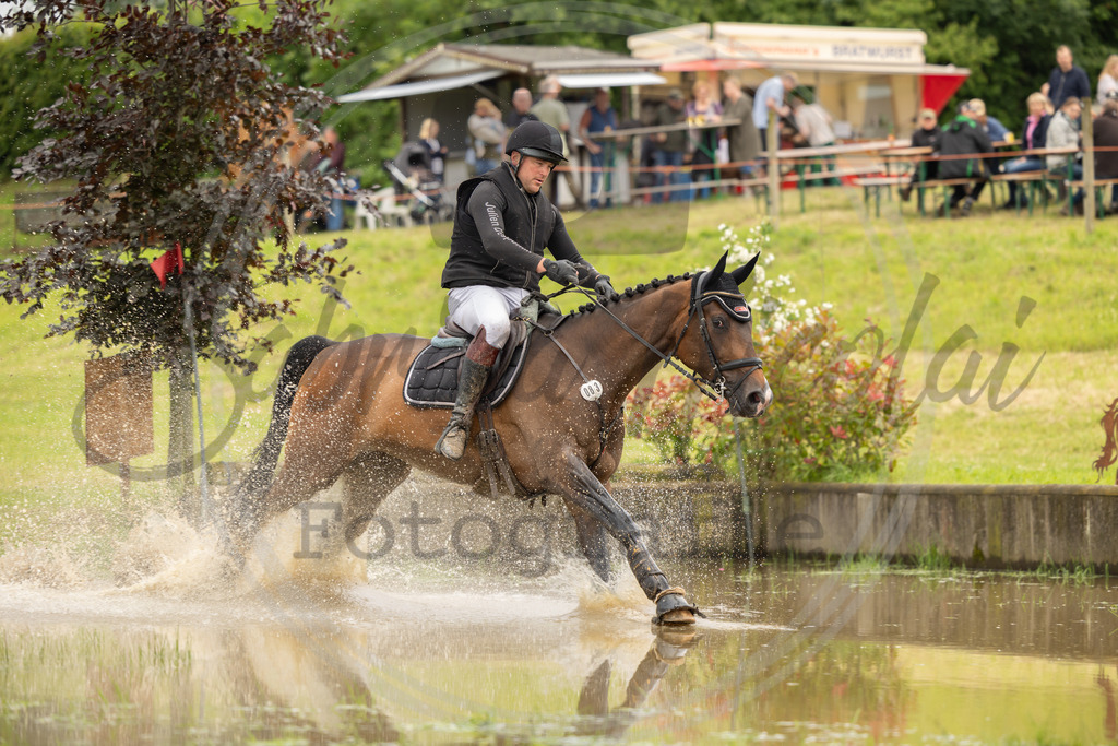 994A2350 | sabrinanicolaifotografie - Realisiert mit Pictrs.com