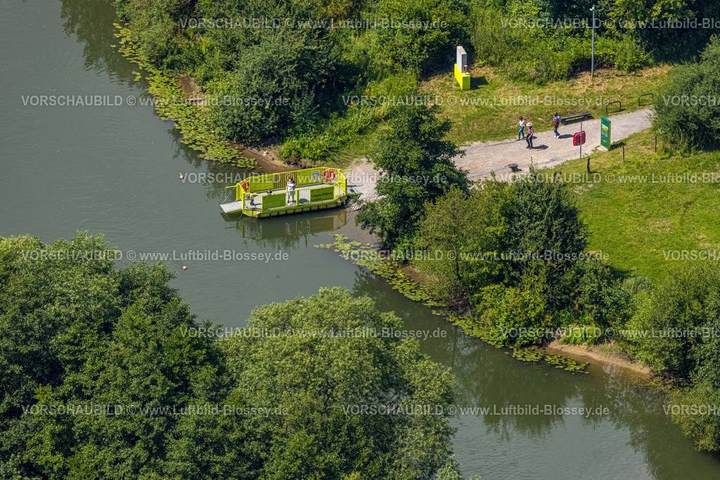 Hamm240707247 | Luftbild, Lippefähre Lupia Anlegestelle und Fahrgäste, Handbetrieb mit Muskelkraft, zwischen Lippeauen-Schleife und Oberwerries Wasserschloss-Schleife, Dolberg, Ahlen, Ruhrgebiet, Nordrhein-Westfalen, Deutschland