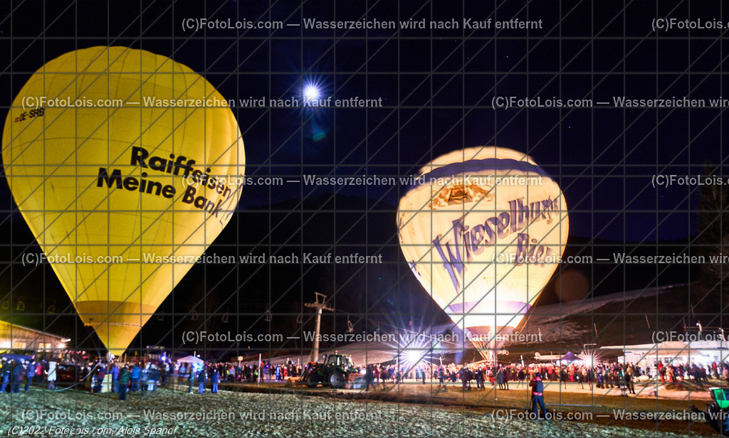 ALP0358_Nacht der Ballone_Lackenhof | (C)FotoLois.com, Alois Spandl, 'Nacht der Ballone' des Ballonclub ÖTSCHERLAND in Lackenhof/Weitental, gemeinsame Veranstaltung mit Tourismusverband ÖTSCHER, Mi 28. Dezember 2022.