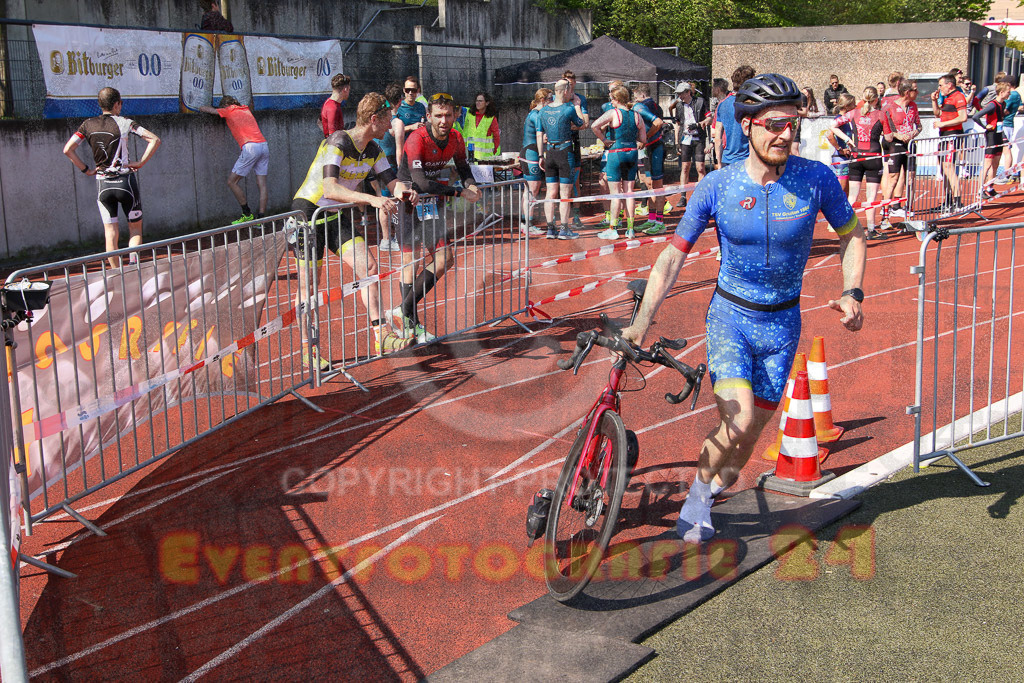 220424_1122_EV8_8981 | Sportfotografie im Rhein-Sieg Kreis, Köln, Bonn, NRW, Rheinland Pfalz, Hessen, etc. Unser Tätigkeitsfeld umfasst den Laufsport vom Volkslauf über den Marathon, Duathlon, Triathon bis zum Ultralauf wie Kölnpfad Ultra oder Schindertrail.