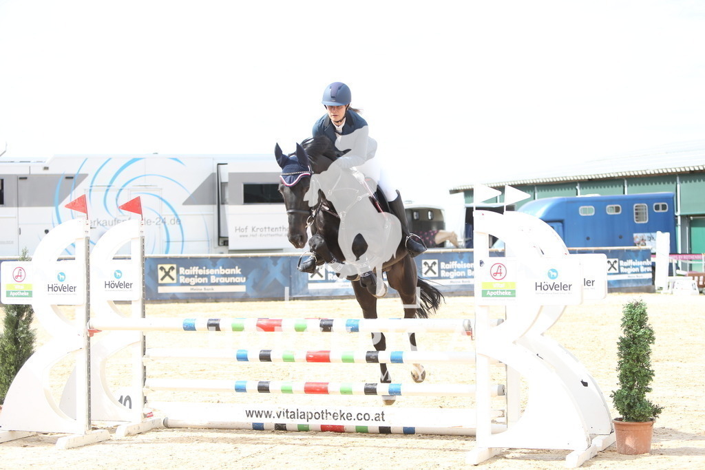 DL2Q1980 | Willkommen bei Brunnmayr - Design & Fotografie – Ihrem Spezialisten für Reitturniere und Pferdeveranstaltungen in Oberösterreich, Salzburg und Bayern! Seit über 17 Jahren sind wir leidenschaftlich dabei.