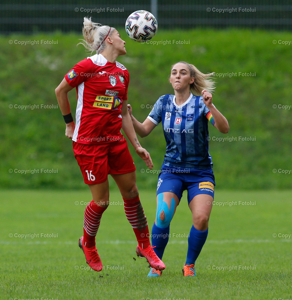 A_LUI_180922_16 | SPORT,FUSSBALL,PLANET PURE FRAUEN BUNDESLIGA SPG UNION KLEINMUENCHEN/BLAU WEISS LINZ—SKV DER POOLBAUER ALTENMARKT 18.09.2022 IM BILD: KATHARINA MESSTHALER (KLEINMUENCHEN ) UND MARKETA RINGOLVA  (ALTENMARKT) FOTO:FOTOLUI