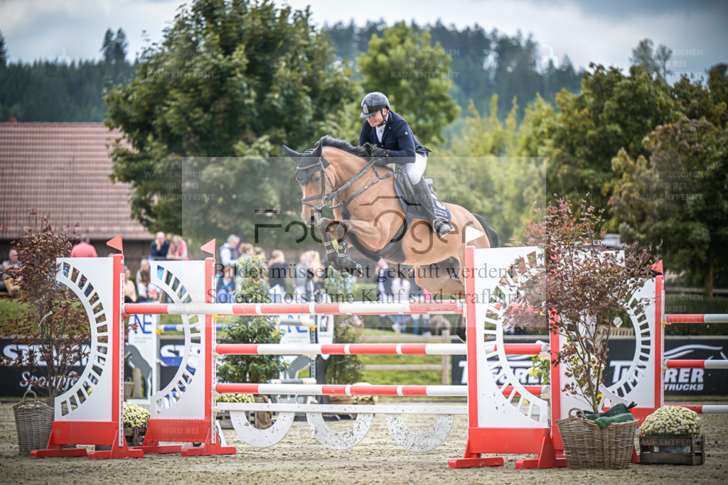 DOS_1831 | Entdecke hochwertige Reitturnierfotos von Foto Oger. Professionell, emotional und authentisch – jetzt Lieblingsmomente im Shop bestellen. - Realisiert mit Pictrs.com