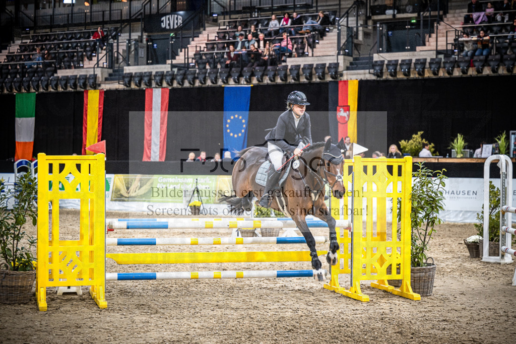 DOS_2821 | Entdecke hochwertige Reitturnierfotos von Foto Oger. Professionell, emotional und authentisch – jetzt Lieblingsmomente im Shop bestellen.Deutschlandweite Turnierfotografie. - Realisiert mit Pictrs.com
