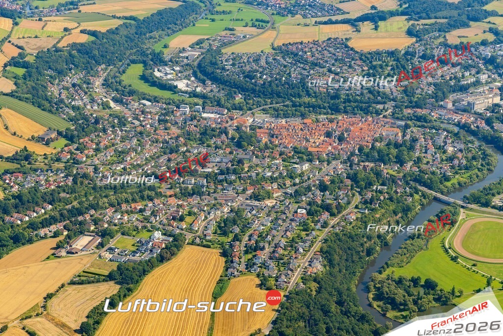 Luftbild der Stadt Melsungen - Das Luftbild wurde 2025 vom UL-Flugzeug heraus erstellt ( keine Drohnenaufnahme ) - Hochauflösende Luftaufnahme - für Wandbilder und großformatige Ausdrucke geeignet. Das besondere Geschenk!Hier alle&nbsp;Infos zur Lizenzierung der LuftaufnahmeWir fliegen auch dieses Jahr wieder in Ihre Region um Luftbilder zu erstellen.- Luftbild anfragen
