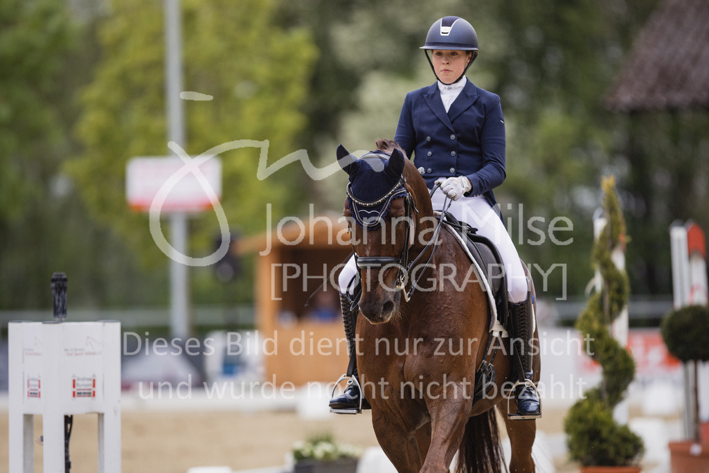 230429_Dressurfestival_S3St-227 | Deine schönsten Turniermomente als professionelle Fotos! Entdecke hochwertige Pferdesport-Fotografie im Online-Shop. Jetzt Fotos finden & bestellen!