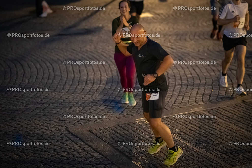 16. OBI Nachtlauf des ASV Koeln; Koeln, 17.05.23 | Impressionen vom 16. OBI Nachtlauf des ASV Koeln am 17.05.23 am Altstadt in Koeln (Deutschland). Foto: BEAUTIFUL SPORTS/Bernd Hoffmann