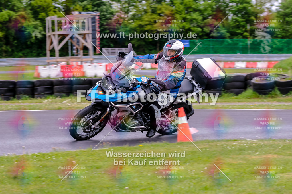 MotoTeamVBK-20225 | Hier findet Ihr Bilder von Touristenfahrten auf der Nürburgring Nordschleife oder von anderen Veranstaltungen die ich besucht habe. Viel Spass beim Durch Schauen 