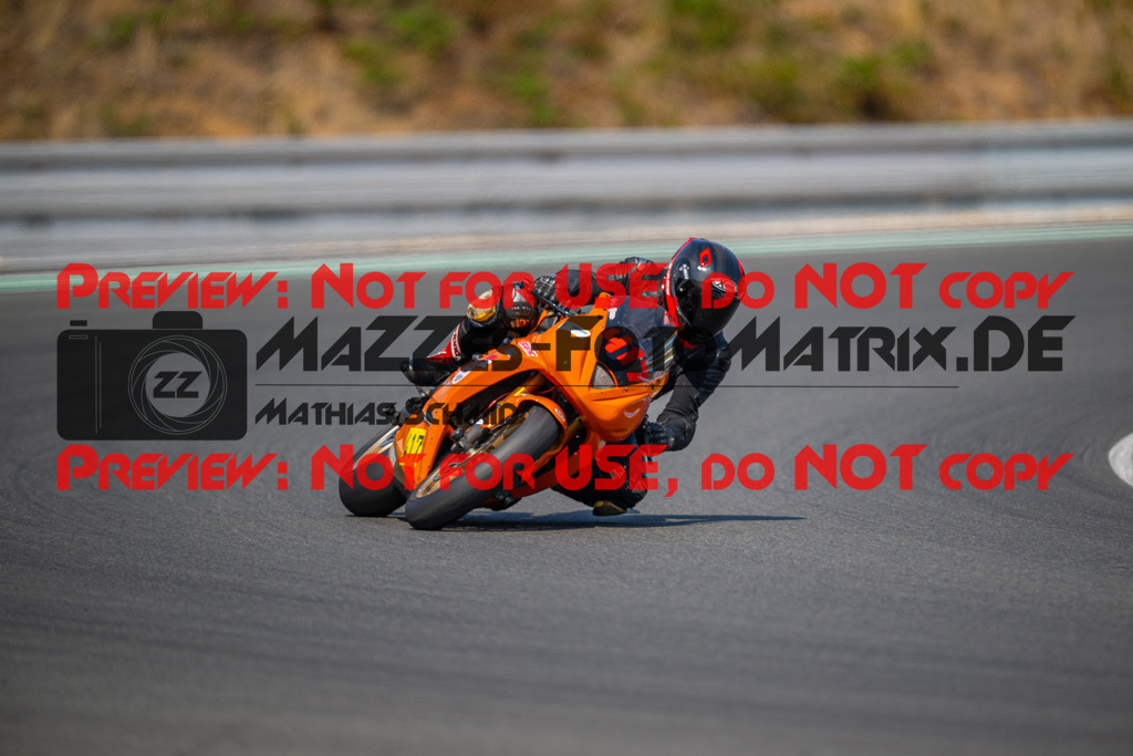 MaZZes-Fotomatrix-20260805-528541 | OPEN