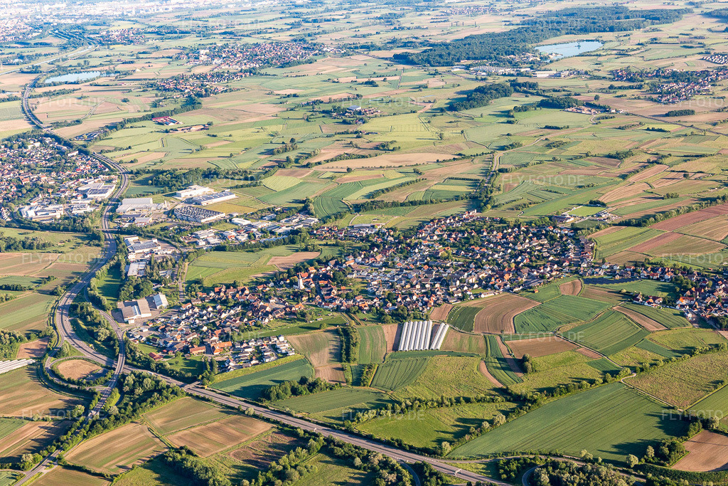 Luftbild: Ortsteil Sand im Ortsteil Sand in Willstätt im Bundesland Baden-Württemberg in Deutschland. Foto: IMG_114964.jpg vom 01.06.2019 durch Werner Riehm/FLY-FOTO.de