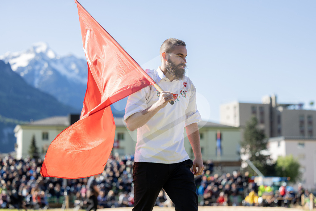 Schwyzer2026_2G_00010 | Die Schwinger des Schwyzer Kantonalen Schwingerverbandes: Fotos, die Dynamik und Leidenschaft festhalten, sowie emotionale Momente aus dem traditionellen Schwingsport zeigen. - Realisiert mit Pictrs.com