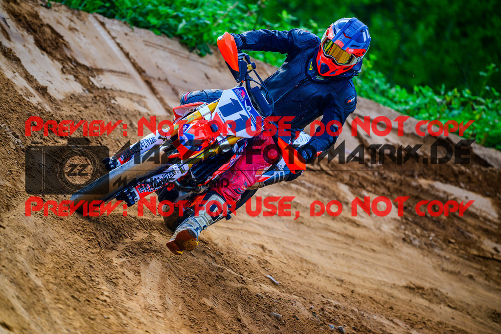 MaZZes_FotoMatrix_240511_6007705_8487 | S4