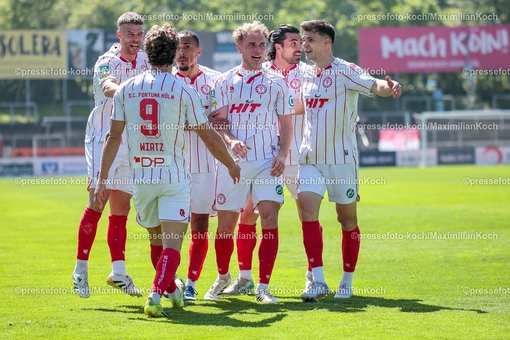 xsefx25042601008 | 25.04.2026, xsefx, Fußball, RL West, Fortuna Köln - SC Wiedenbrück, 31. Spieltag, Südstadion, Saison 2025 2026: Torjubel Enzo Wirtz (SC Fortuna Köln #09)  DFB regulations prohibit any use of photographs as image sequences and or quasi-video. Photo: xSabinexEffgenxPressefotoKochx