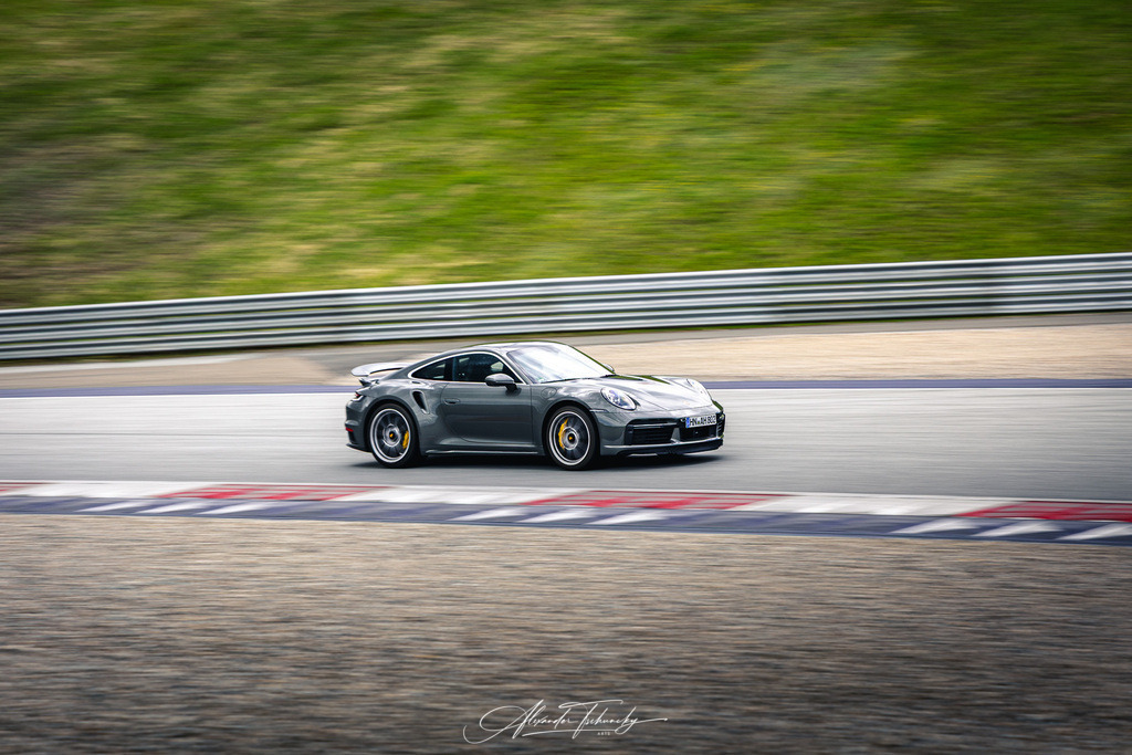 R6AT3654 _Alexander Tschuncky | Entdecken Sie die faszinierende Welt von Alexander Tschuncky Arts: Kreative Fotografie, atemberaubende Automobilkunst und hochwertiger Bilderdruck. Lassen Sie sich inspirieren! - Realisiert mit Pictrs.com