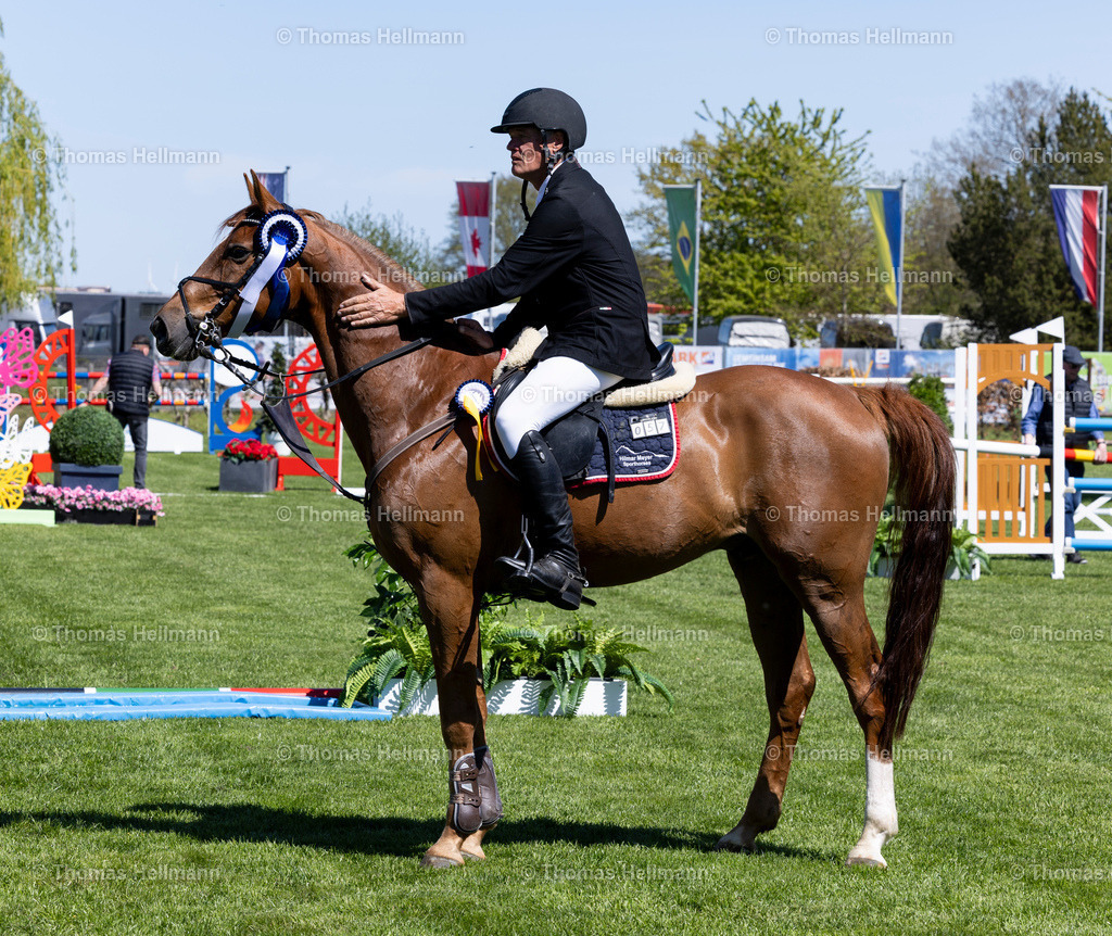 TH_1057 Hilmar Meyer_ Twistano_36950 | Reitturnier Bremen Oberneuland 2026 am 30.04.26 in Bremen, Thomas Hellmann, 1057 Hilmar Meyer, Twistano