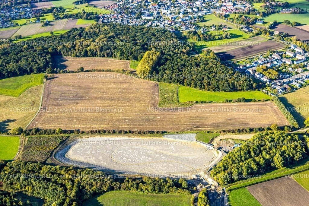 Hamm241006796 | Luftbild, Halde Sundern Bergehalde, Becken, Stadtbezirk Pelkum, Hamm, Ruhrgebiet, Nordrhein-Westfalen, Deutschland