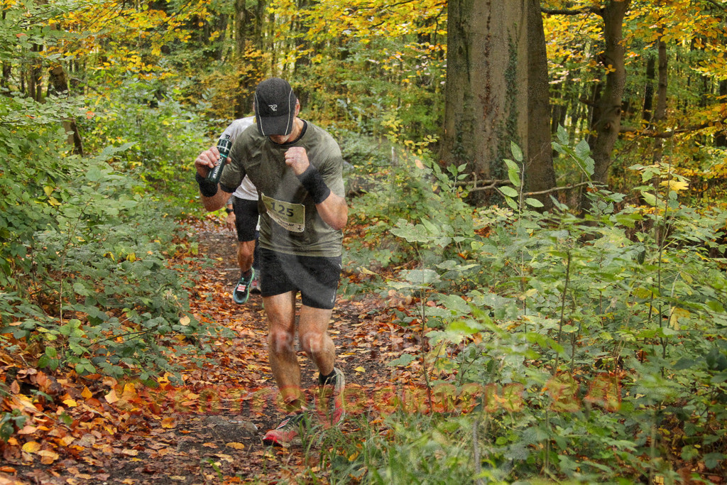 251026_1250_EV4_5894 | Sportfotografie im Rhein-Sieg Kreis, Köln, Bonn, NRW, Rheinland Pfalz, Hessen, etc. Unser Tätigkeitsfeld umfasst den Laufsport vom Volkslauf über den Marathon, Duathlon, Triathon bis zum Ultralauf wie Kölnpfad Ultra oder Schindertrail.