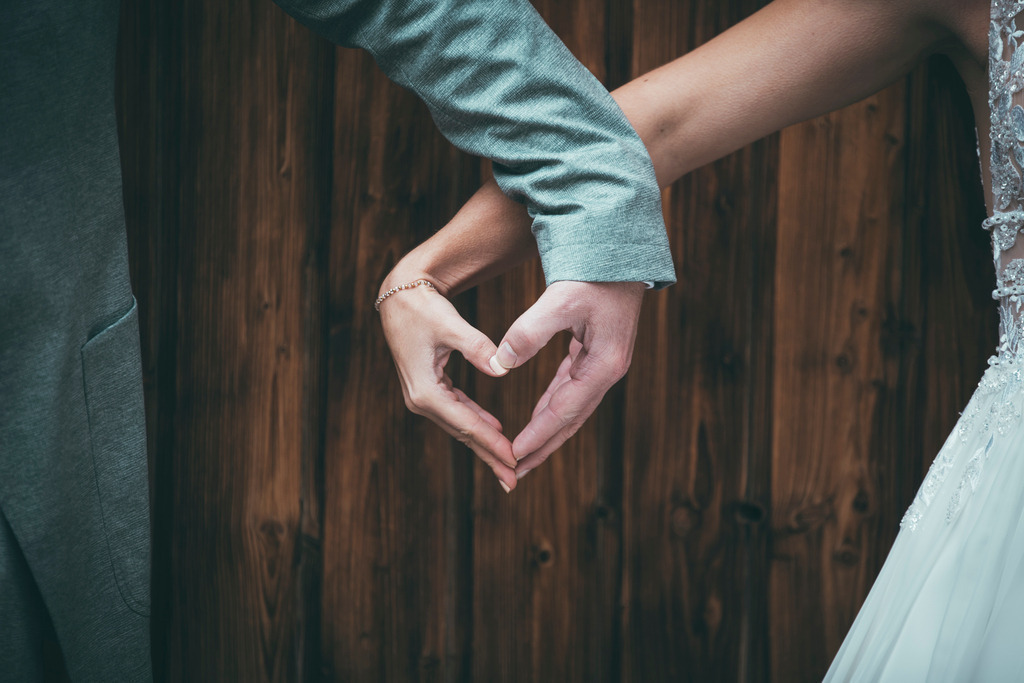 ..... | 12.10.2025, AUSTRIA, Mittertreffling, HOCHZEIT KARINA-MATHIAS , Image shows: Photo: WAPICS / Willdoner Andreas