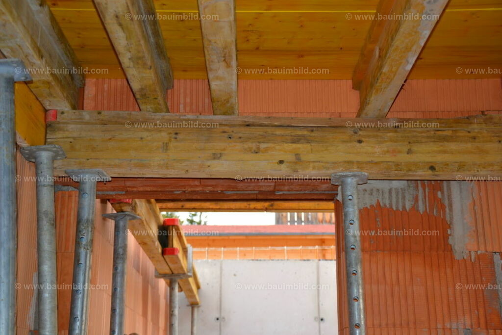 bib-lg04-betonarbeiten-0243 | Nach LV-Leistungsgruppen sortierte Detailfotos über den Bau eines Hauses. Alle Hausbau-Bilder direkt vom Urheber und Autor der Website Haus-Selber-Bauen.com