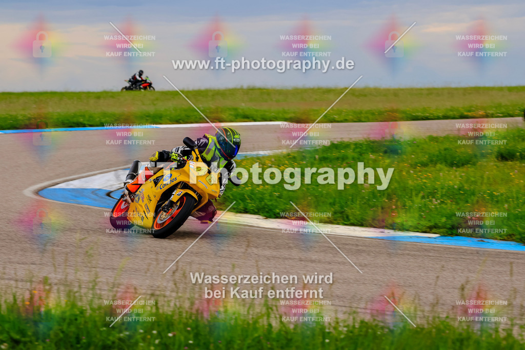 MotoTeam-1616 | Hier findet Ihr Bilder von Touristenfahrten auf der Nürburgring Nordschleife oder von anderen Veranstaltungen die ich besucht habe. Viel Spass beim Durch Schauen 