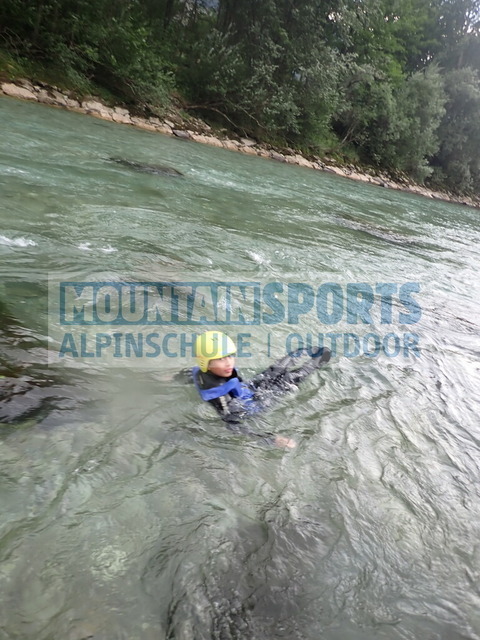 P7310095 | Bestelle die Bilder deines Berg- oder Wasser-Abenteuers mit Mountain Sports bequem von zu Hause aus direkt über unseren Online Fotoshop von pictrs.com. - Realisiert mit Pictrs.com