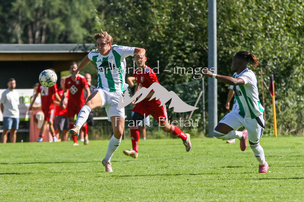 993T1357 | Medien- Sport- Entertainmentfotos
