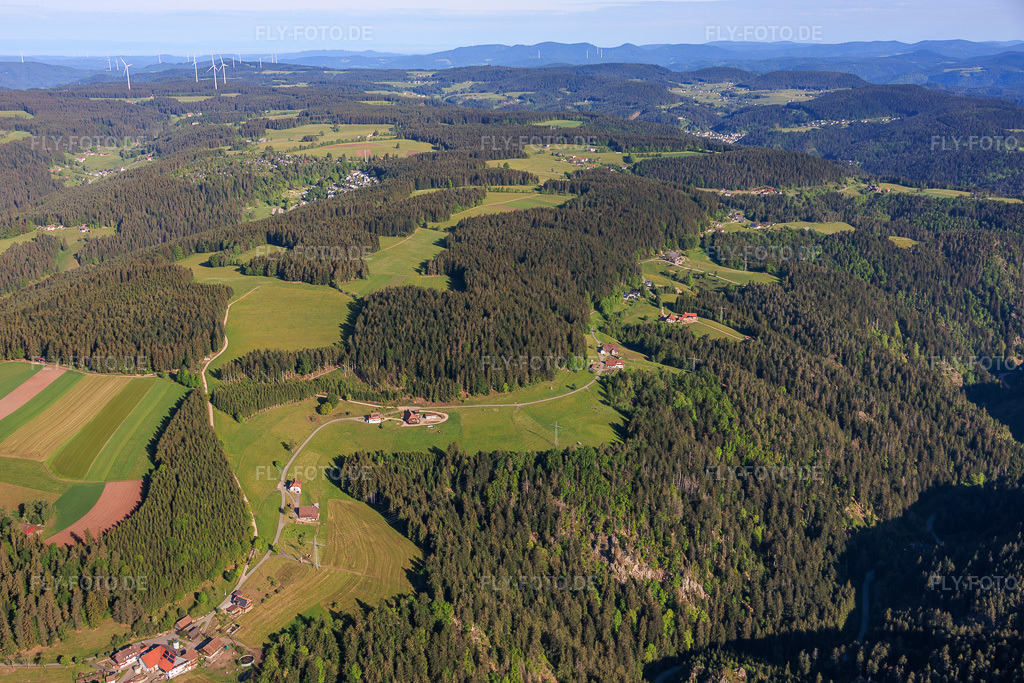 Luftbild: Ortsteil Ramstein aus Südosten im Ortsteil Tennenbronn in Schramberg im Bundesland Baden-Württemberg in Deutschland. – Foto: IMG_156338.jpg vom 17.05.2026 durch Werner Riehm/FLY-FOTO.de – Auflösung des Originals: 6000 x 4000 px