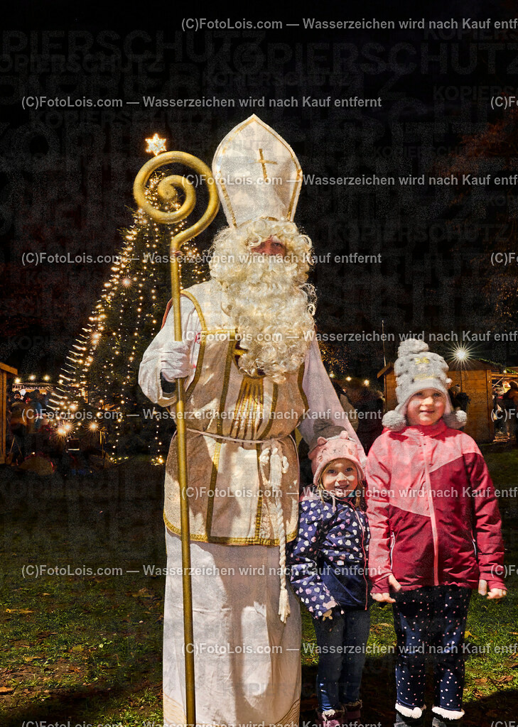 ALP7654_Wieselburger Advent_Nikolaus | (C)FotoLois.com, Alois Spandl, Wieselburger Advent im Schlosspark, Besuch durch den Hl. Nikolaus und seinen Krampussen, Sa 3. Dezember 2022.