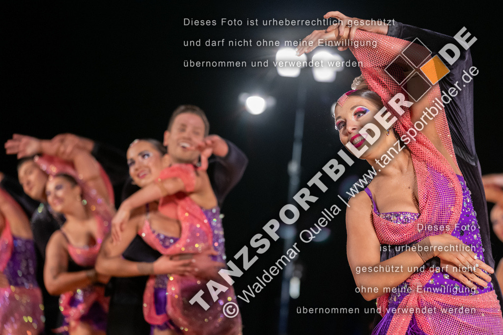 20250503-10732 | Hier finden Sie Tanz Bilder vom Latein und Standard Formationen tanzen. Sportbilder vom Tanzsport. Schöne Fotos und von Weltmeisterschaft, Europameisterschaft, Bundesliga, Regionalliga, Oberliga und Landesliga sowie von GOC Stuttgart, DanceComp, WM Bremen