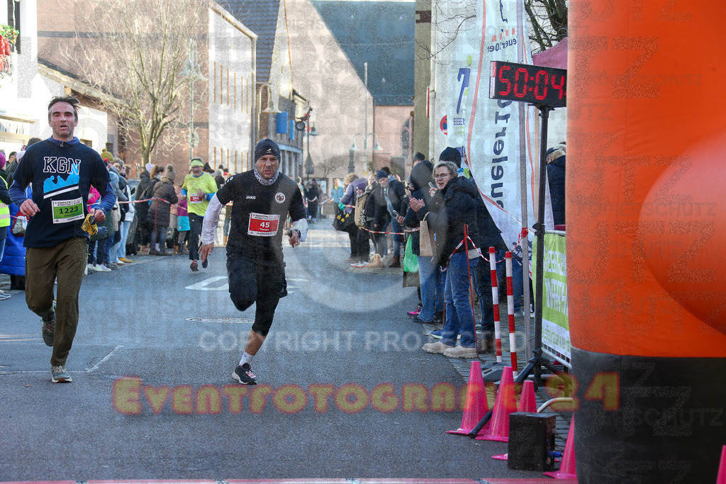 241201_1226_EX1_2109 | Sportfotografie im Rhein-Sieg Kreis, Köln, Bonn, NRW, Rheinland Pfalz, Hessen, etc. Unser Tätigkeitsfeld umfasst den Laufsport vom Volkslauf über den Marathon, Duathlon, Triathon bis zum Ultralauf wie Kölnpfad Ultra oder Schindertrail.