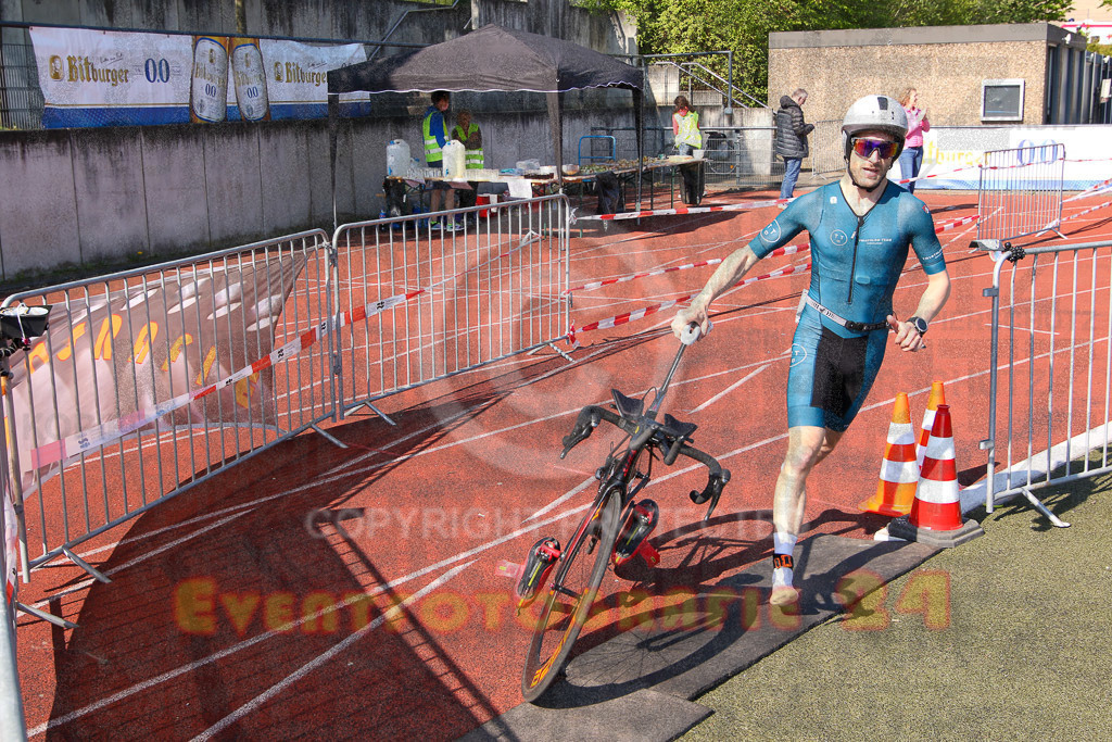 220424_1036_EV8_8746 | Sportfotografie im Rhein-Sieg Kreis, Köln, Bonn, NRW, Rheinland Pfalz, Hessen, etc. Unser Tätigkeitsfeld umfasst den Laufsport vom Volkslauf über den Marathon, Duathlon, Triathon bis zum Ultralauf wie Kölnpfad Ultra oder Schindertrail.