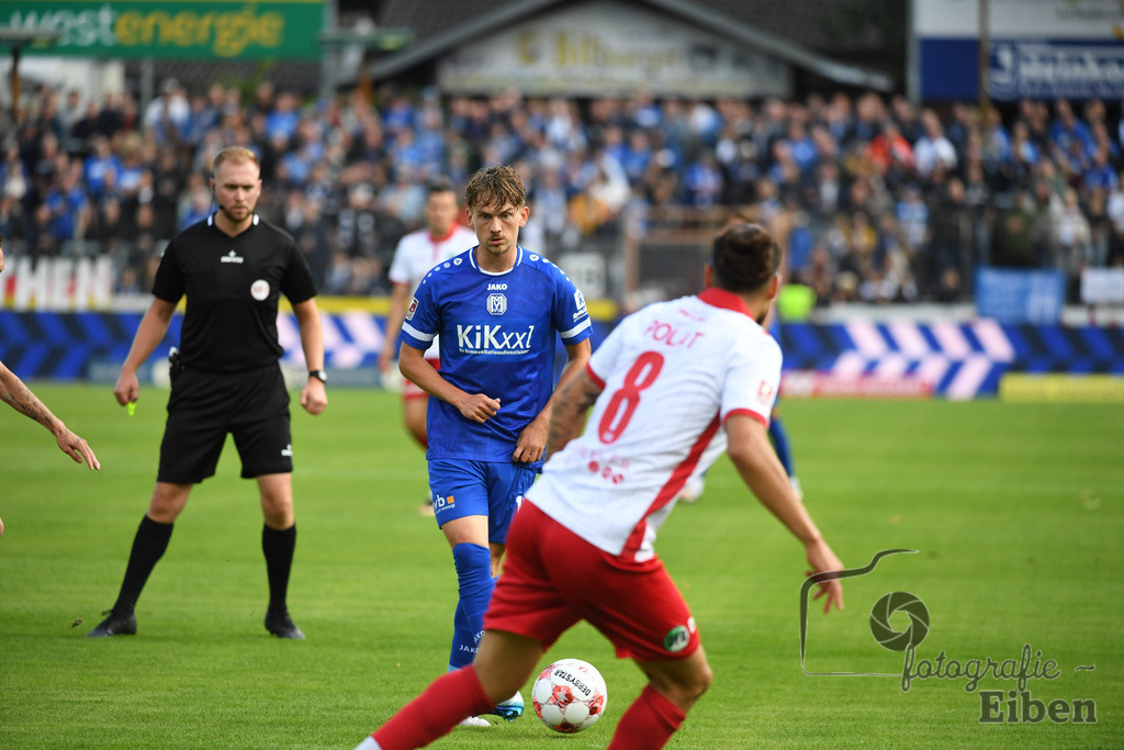 SV Meppen-VfB Lübeck | Herren Regionalliga Nord; SV Meppen (blau)-VfB Lübeck (weiß) am 01.08.2025 in Meppen (Hänsch-Arena), Photo: Philip Eiben 2025 - Realisiert mit Pictrs.com