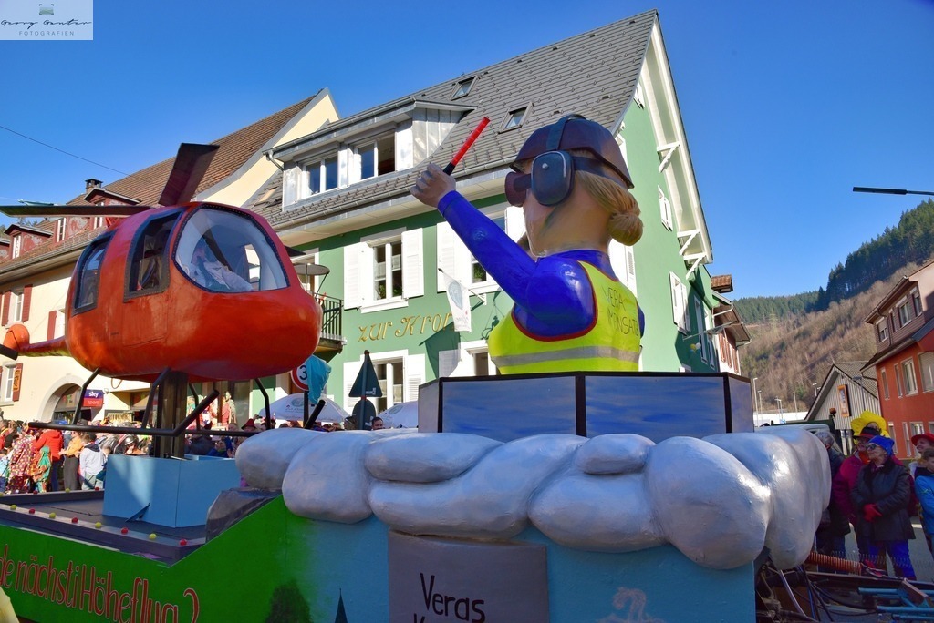 FaMoUmzug-096-RA | Fotoblog Schwarzwald, Foto Blog Wiesental, Pfaffenberg, Winterzauber, Zeller Bergland, Zell im Wiesental, Fotoblog Wiesental, Landschaftsfotos, Bilder Wiesental, Natur, Naturbilder, Fastnacht, Zeller Fastnacht, Zeller Fasnacht, Zeller Bergland, Belchen, - Realisiert mit Pictrs.com