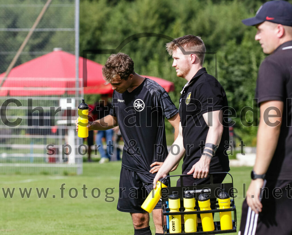 2023-09-17_075_DJK_Ottenhofen_gegen_FC_Finsing_II | Ottenhofen, Deutschland, 17.09.2023:
Fußball, Kreisklasse 2023 / 2024, 7. Spieltag, DJK Ottenhofen gegen FC Finsing II, Endergebnis: 3:0

Foto: Christian Riedel / fotografie-riedel.net