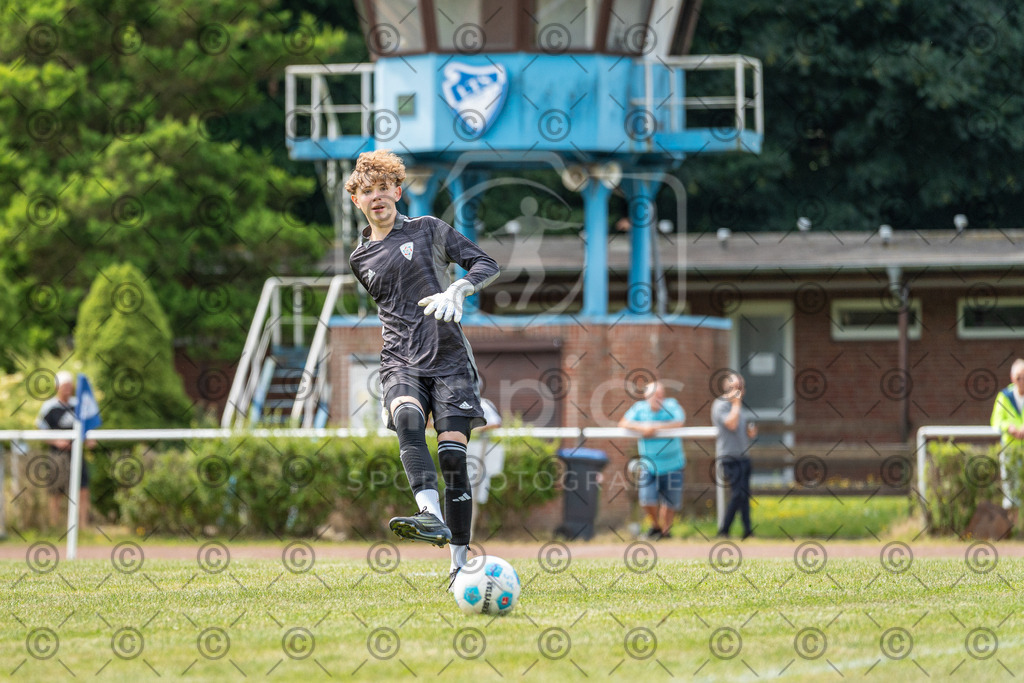 _DSC8609 | Professionelle Fußball- und Sportfotografie. Spielbilder online ansehen und kaufen – Einzelbilder oder komplette Galerien in hoher Qualität. - Realisiert mit Pictrs.com