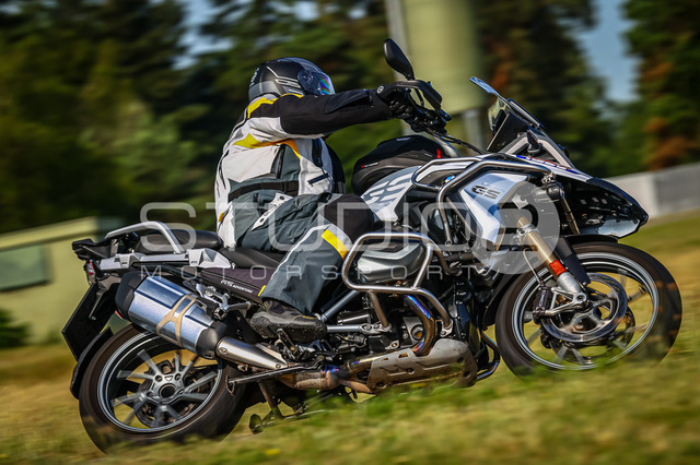 0888-260530DCB-030_888 | Deine Full-Service-Agentur für ✔️Videoproduktionen und ✔️Motorsportfotografie Jetzt Angebot anfragen!