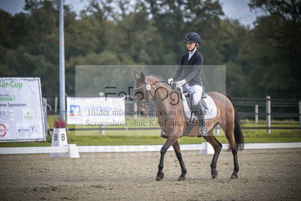 DOS_B450 | Entdecke hochwertige Reitturnierfotos von Foto Oger. Professionell, emotional und authentisch – jetzt Lieblingsmomente im Shop bestellen.Deutschlandweite Turnierfotografie. - Realisiert mit Pictrs.com