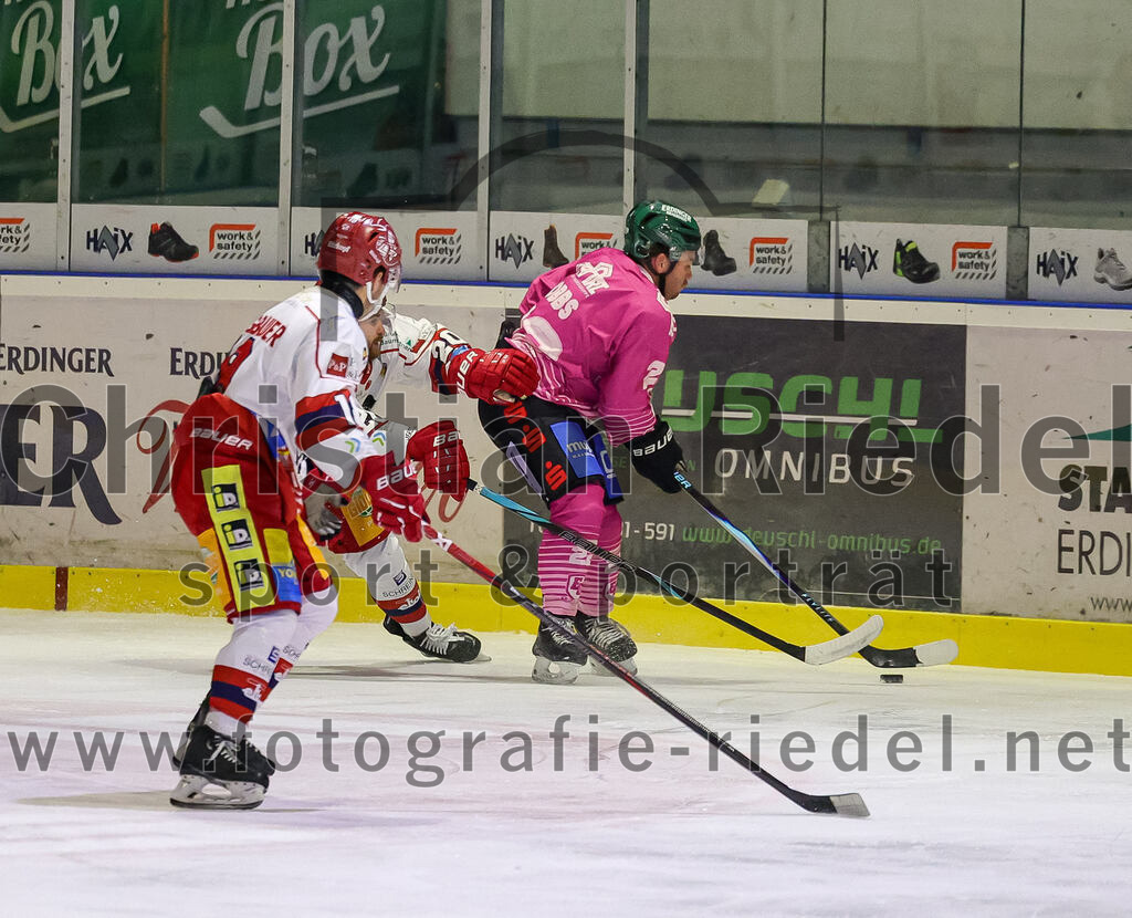 2025-10-24_054_TSV_Erding_gegen_Deggendorfer_SC | Erding, Deutschland, 24.10.2025:Eishockey, Oberliga Süd 2025 / 2026, 11. Spieltag, TSV Erding gegen Deggendorfer SC, Endergebnis: 2:4Foto: Christian Riedel / fotografie-riedel.net